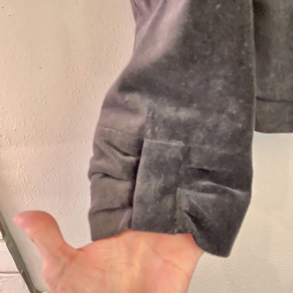 APOSTROPHE Luxury Is A State Of Mind Black Velvet Jacket Blazer Size 8 Petite - Picture 6 of 12